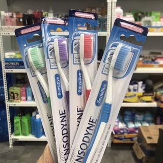 Bàn chải đánh răng dành cho răng ê buốt Sensodyne Sensitive Extra Soft
