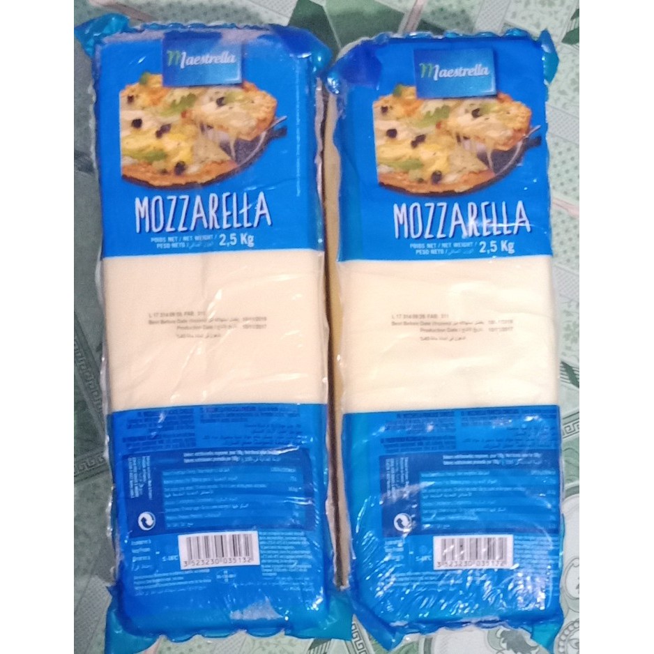 khối 2,5kg phô mai mozzarrella hàng nhập từ Pháp