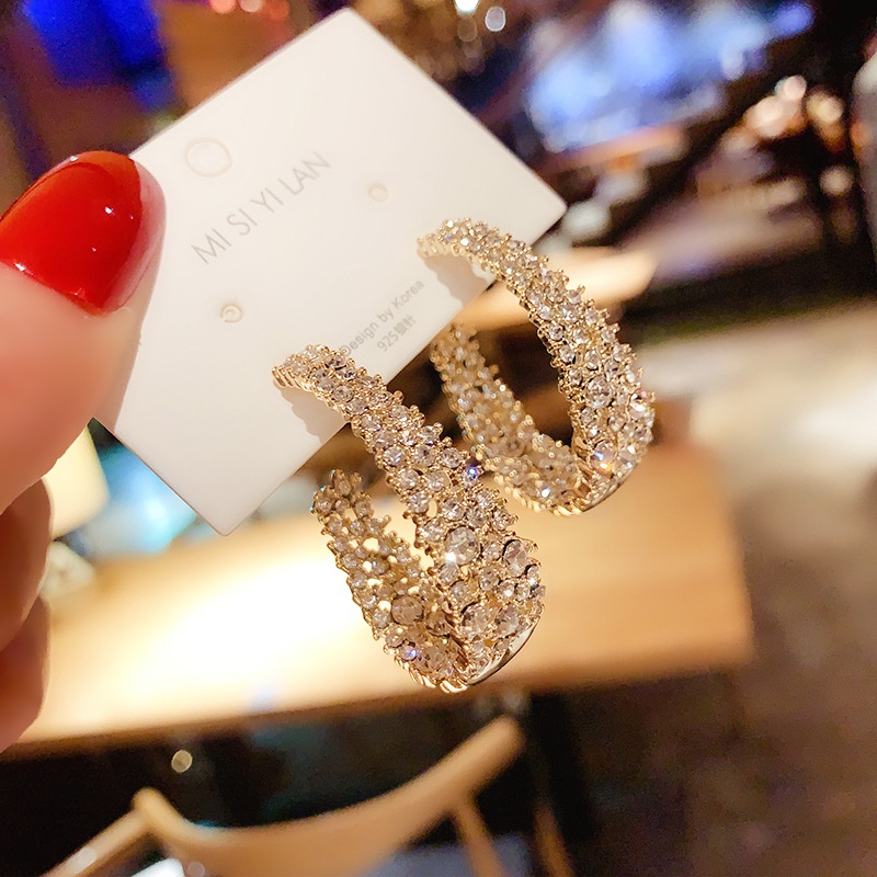 Bông Tai Nữ Hàn Quốc Hình Tròn Khuyết Đính Đá Siêu Đẹp Mainia Shop