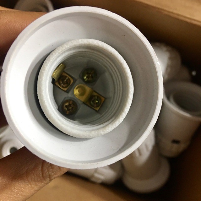 Đui đèn ren sứ chống cháy chống nước E27