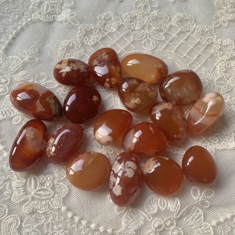 Viên đá Carnelian tự nhiên được mài nhẵn nhiều kích thước dùng trong Thanh Tẩy Tarot, Reiki- Tarotbygenie