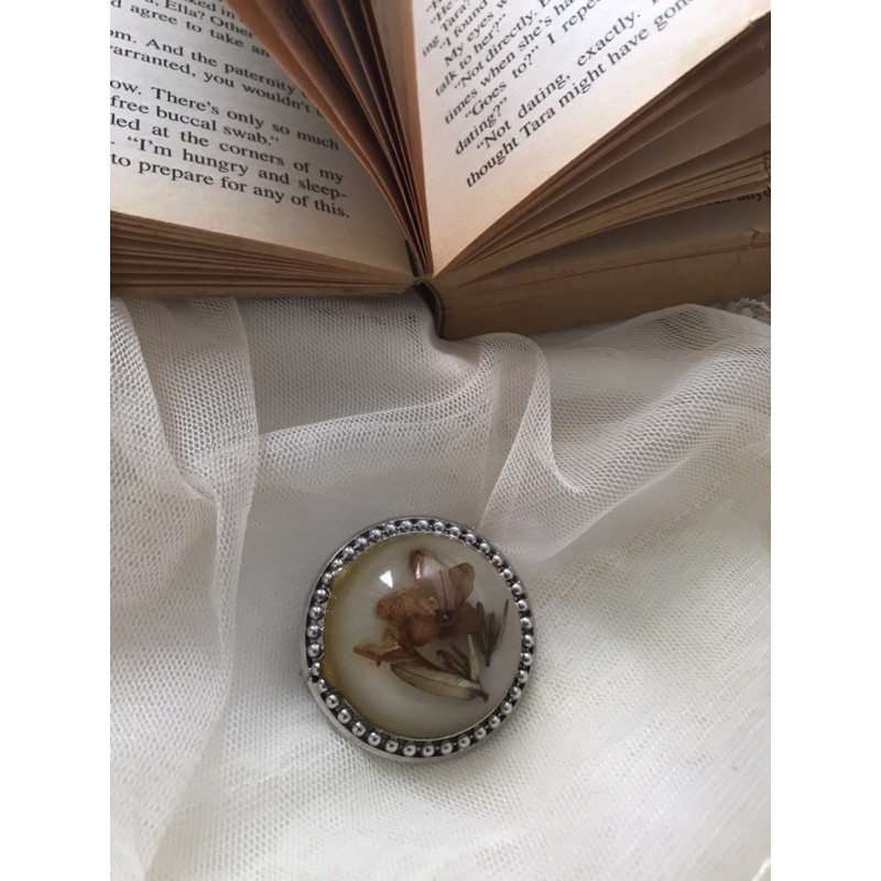 Cài áo lá ép vintage #2hand