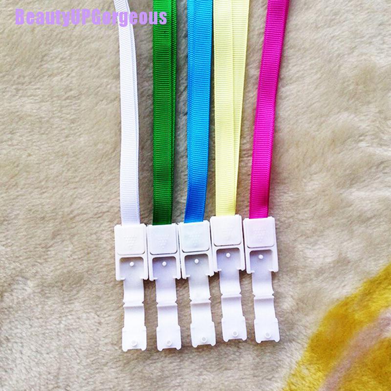 1 Bao Đựng Thẻ Id Bằng Nhựa Có Dây Đeo Cổ