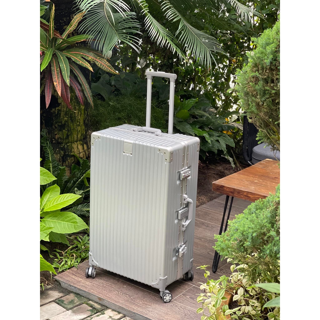 NEW 2019 VALI RIMOWA SIZE 20 + 24    Khung nhôm khoá sập