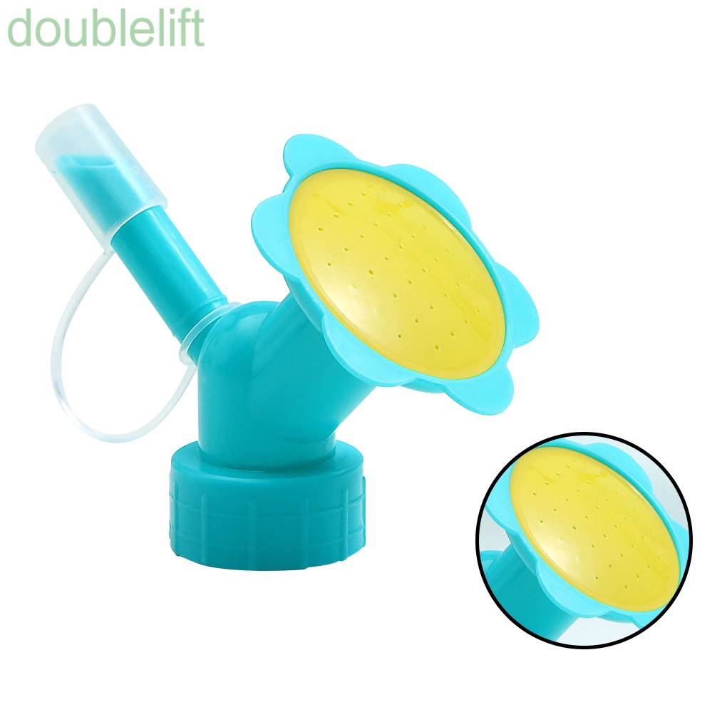 Vòi tưới cây gắn bình nước tiện lợi