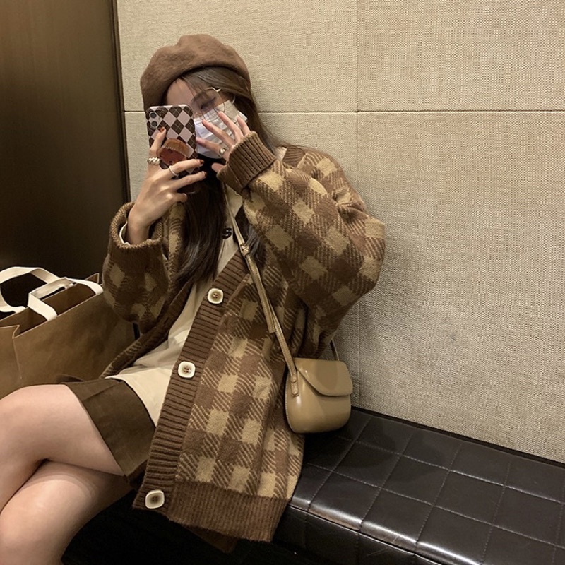 Áo khoác len cardigan form rộng trùm mông hoạ tiết ô vuông sọc caro