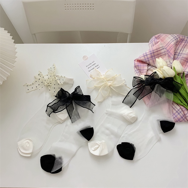 Hàng Mới Về Vớ Lụa Siêu Mỏng Họa Tiết Bướm Lớn Phong Cách Nhật Bản Cho Nữ