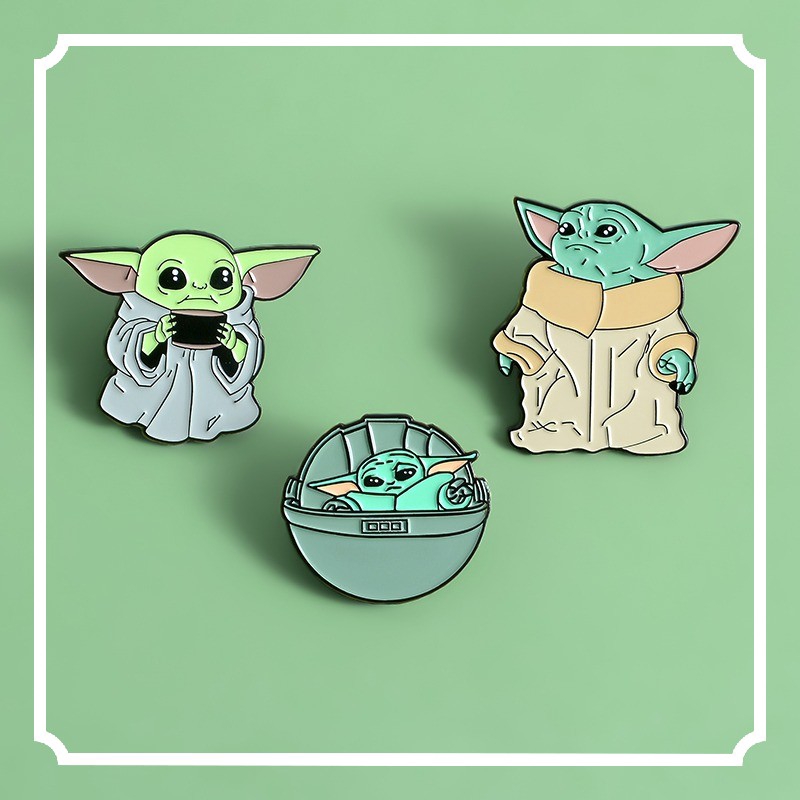 Cài áo kim loại QIHE JEWELRY hình nhân vật baby yoda trong phim star wars độc đáo