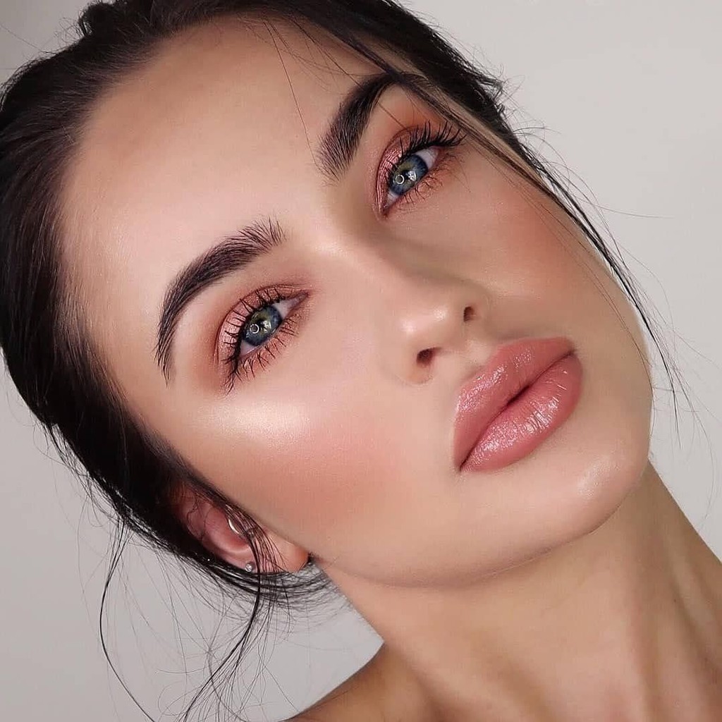 Kem nền bắt sáng L'Oreal Natural Glow Enhancer Porcelain Glow 30ml | BigBuy360 - bigbuy360.vn