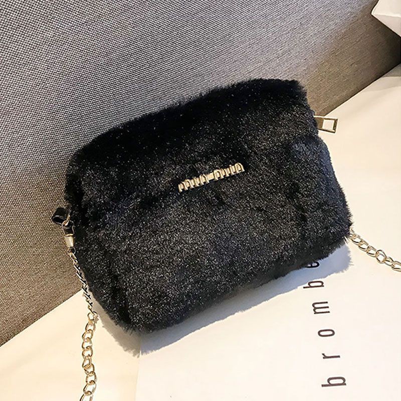 Túi đeo chéo bằng lông mịn mượt thiết kế dễ thương hợp thời trang