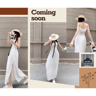 Đầm Maxi Trắng 2 dây xếp ly xẻ 1 bên Eo bo thun khoét lưng sâu