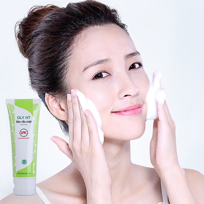 Sữa rửa mặt OLY HT ngừa mụn trắng da tinh chất dưa leo 70ml chính hãng Long Phụng Khang