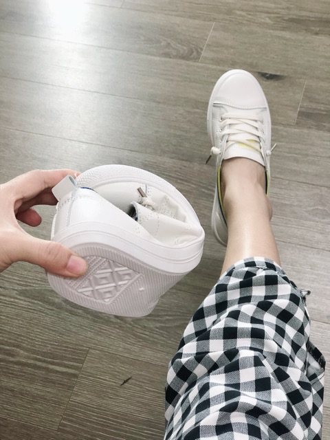 Giày slip on xinh | BigBuy360 - bigbuy360.vn