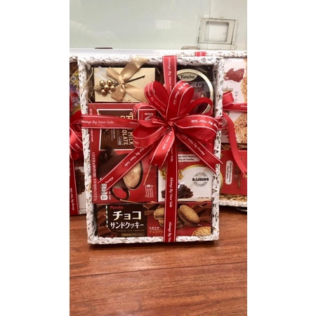 Khay gỗ làm giỏ quà