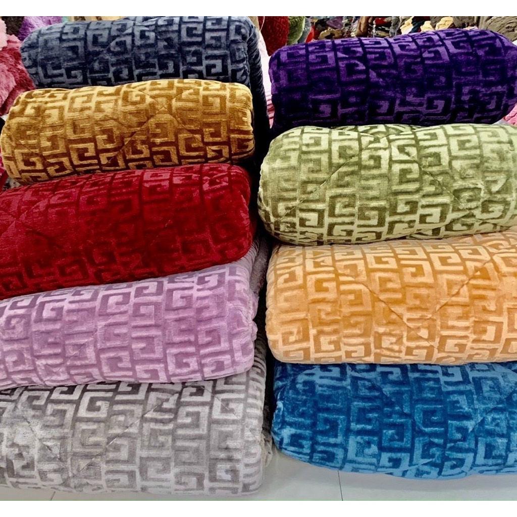 Chăn Lông Cừu Chữ Vạn 3.5kg Dùng Đại Hàn Siêu Ấmm - Hàng Sẵn Giao Ngay