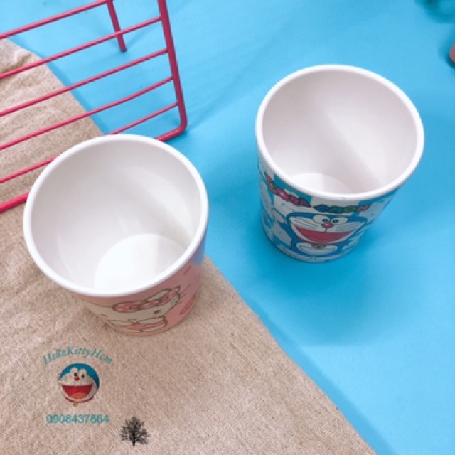 Ly 200ml HelloKitty Doreamon