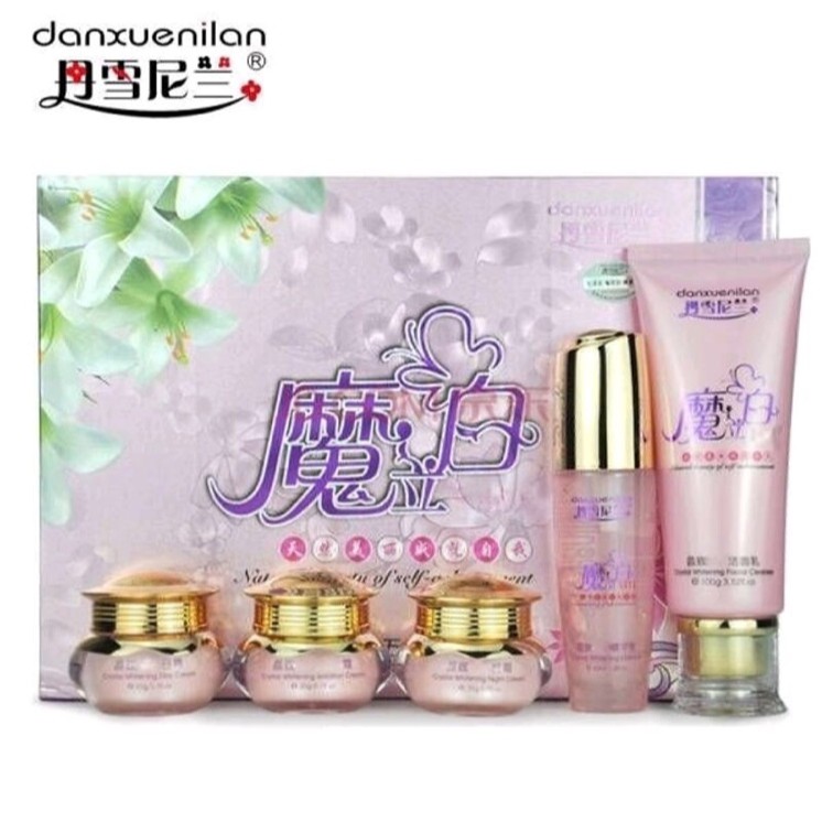 Cửa hàng bỏ sỉ tứ hưng