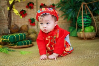 Áo dài cách tân bé trai