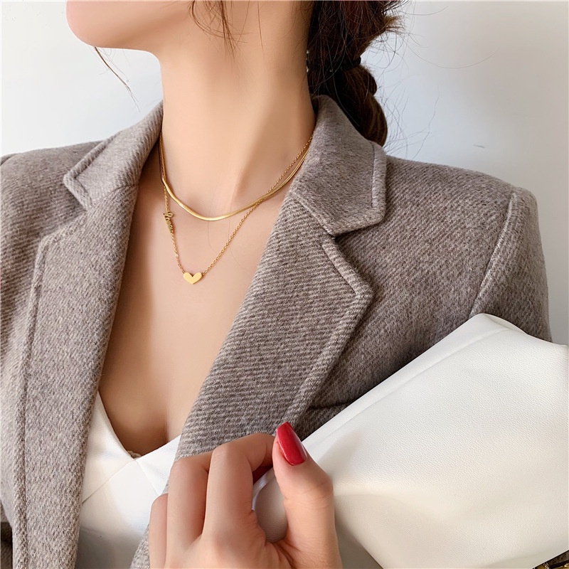 Dây chuyền chocker titan nữ không gỉ mạ vàng 18k mặt trái tim phối chữ love Her Accessories CT30