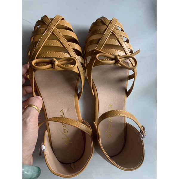 thanh lý sandal như hình size 37 new