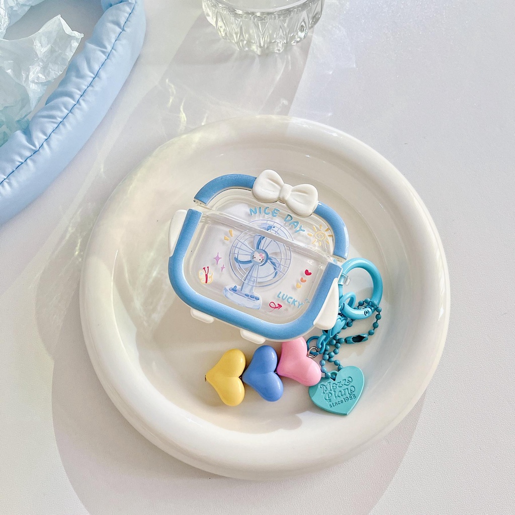 Vỏ Bảo Vệ Hộp Sạc Tai Nghe Bluetooth AirPods 1 2 pro 3 2021 gen3 Bằng Silicon Tpu Mềm Trong Suốt Màu Xanh Dương Có Móc Khóa Trái Tim