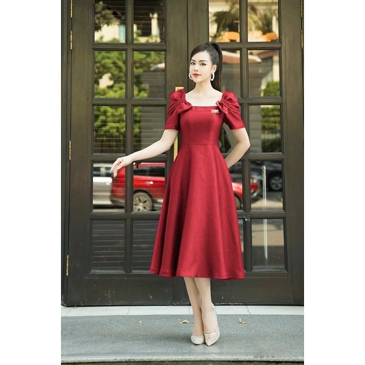 đầm chốt live siêu chảnh