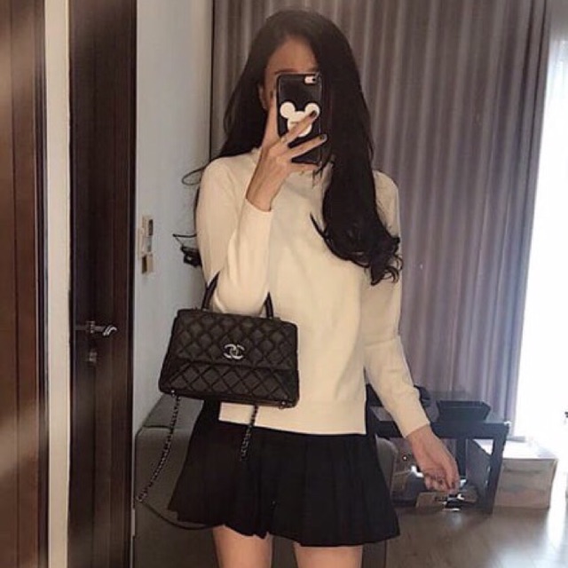 Áo len cổ lọ