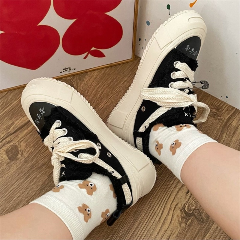 Giày thể thao xve vải đế cao su