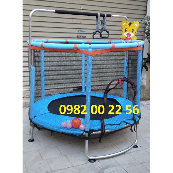 Sàn nhún lò xo 3in1- Kết hợp sàn nhún + xà đu + bóng rổ- Có vòng khung bảo vệ