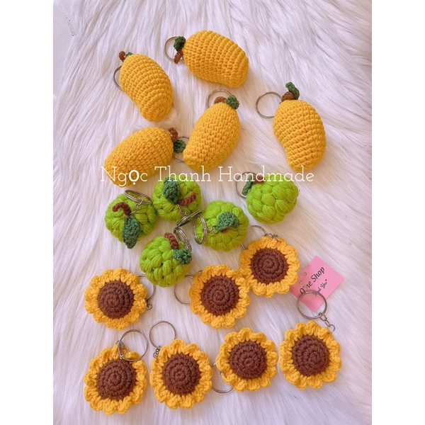 Móc khoá quả xoài 🥭  bằng len, quà tặng handmade ý nghĩa