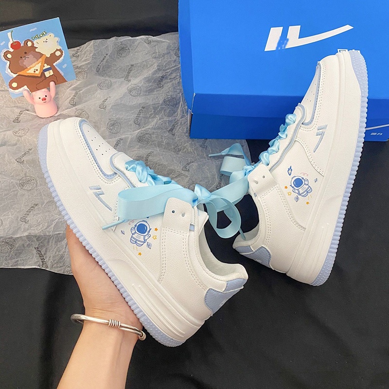 Giày sneakers IELGY thời trang ống thấp đế dày đáng yêu phong cách Hàn Quốc dễ phối đồ