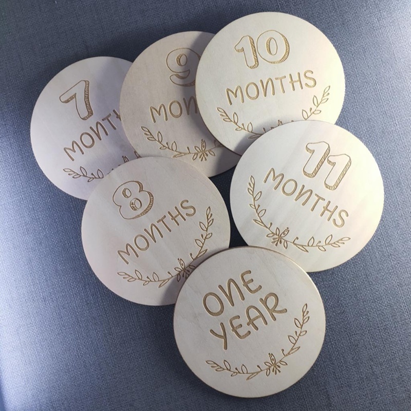 Set 12 Tấm Thẻ Ghi Âm Dùng Làm Đạo Cụ Chụp Ảnh Kỷ Niệm Theo Tháng Cho Bé Sơ Sinh