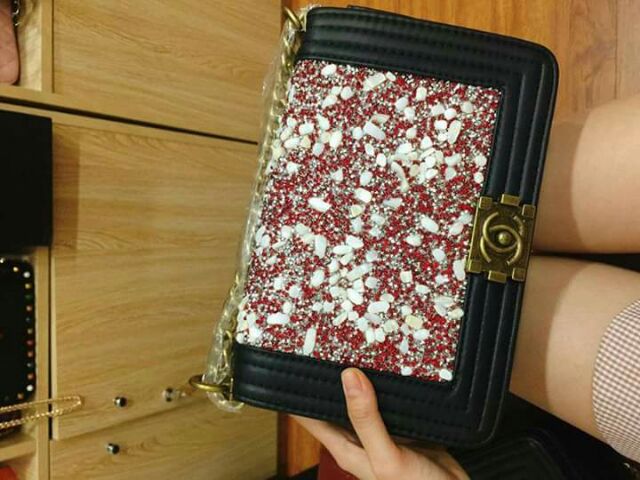 Thảm đá sỏi màu xanh dương