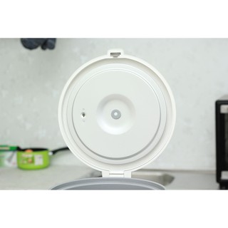 Nồi cơm điện Sharp 1.8 lít KS-N182ETV