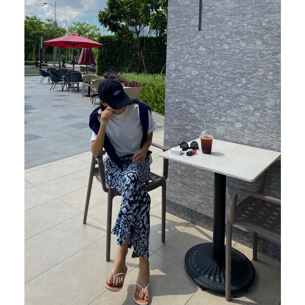 Quần Pattern Slit Pants