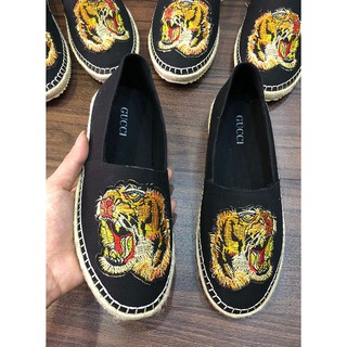 Giày cói GC hổ thêu