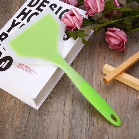 Muỗng Silicone Màu Xanh Lá Tiện Dụng Cho Nhà Bếp | BigBuy360 - bigbuy360.vn
