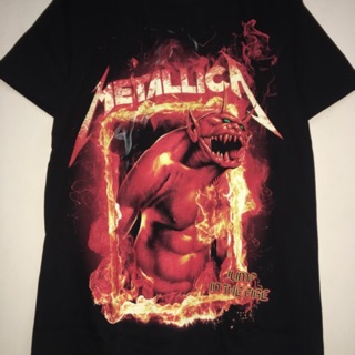 Áo Metallica Jump In The Fire còn size XL