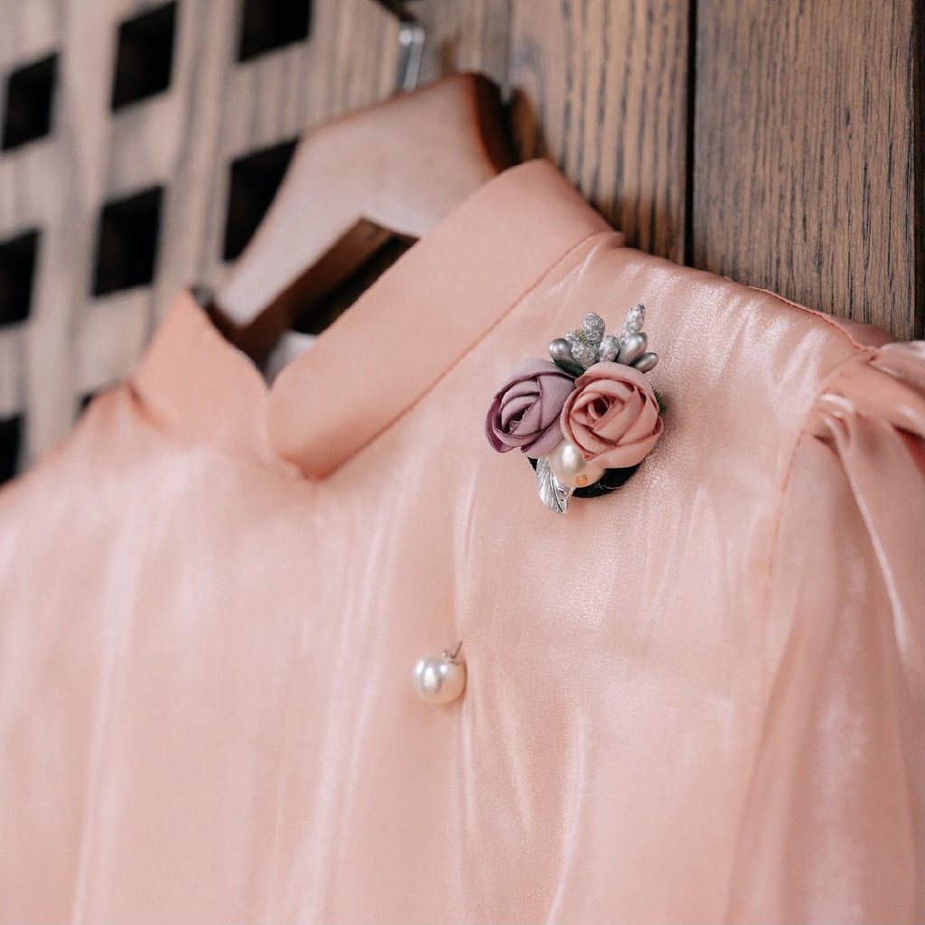 MINX - Áo Dài Organza Cát Tường