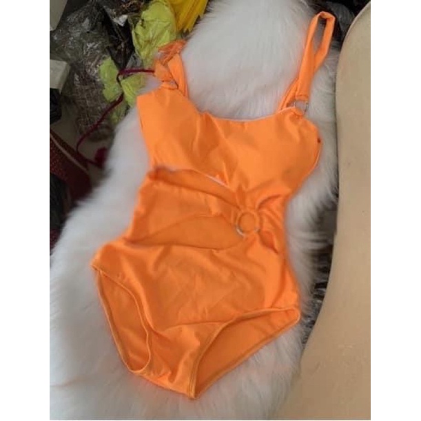 Bikini liền mảnh khuyên bụng