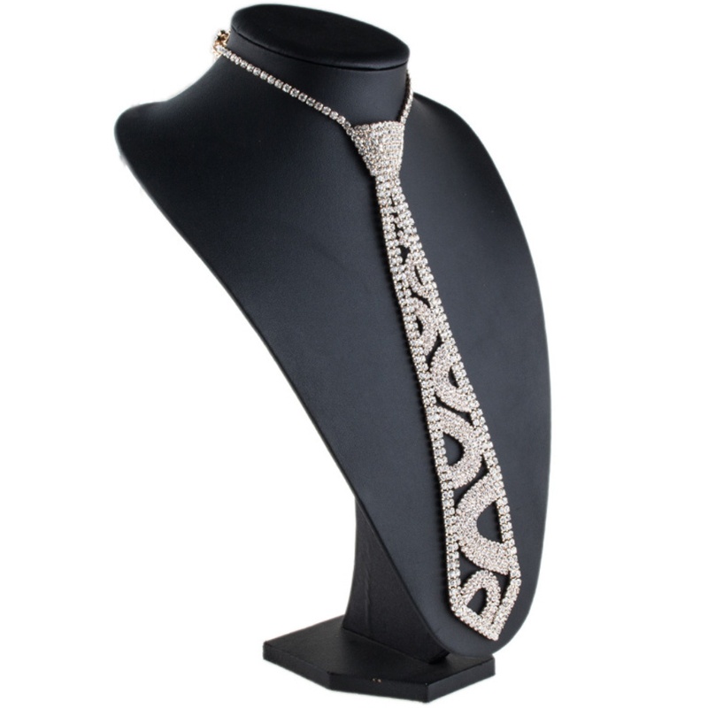 Vòng cổ Mặt Hình Cà Vạt Đính Đá Lấp Lánh Sang Trọng