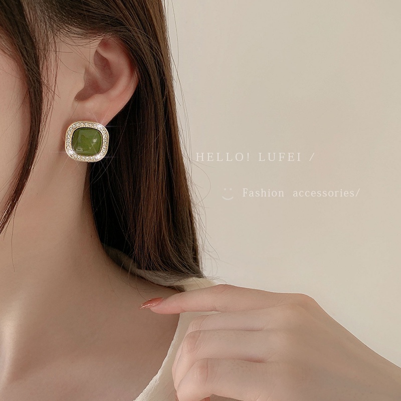 Khuyên Tai Đính Đá Quý Ngọc Trai Nhân Tạo Màu Xanh Lá Cây Phong Cách Hàn Quốc Thời Trang Mới 2023