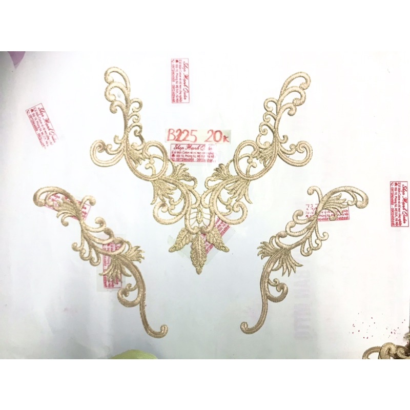 Bộ cổ và tay thêu