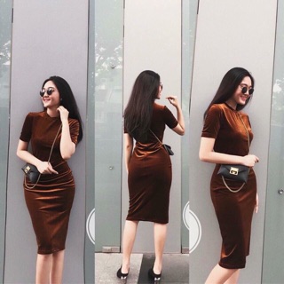 Đầm nhung ôm body