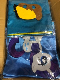 Áo choàng Pony kèm mặt nạ