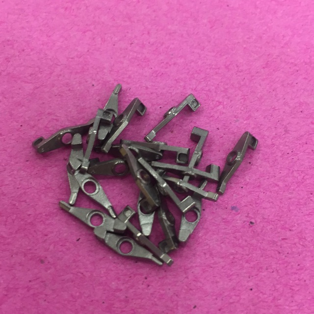 Lưỡi gà iphone 4G