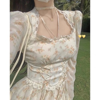 CÓ SẴN🖤Đầm ullzang vintage hoa nhí vàng thắt dây eo ngực ren năng động dễ thương/Váy tiểu thư vintage tay phồng Hàn Quốc