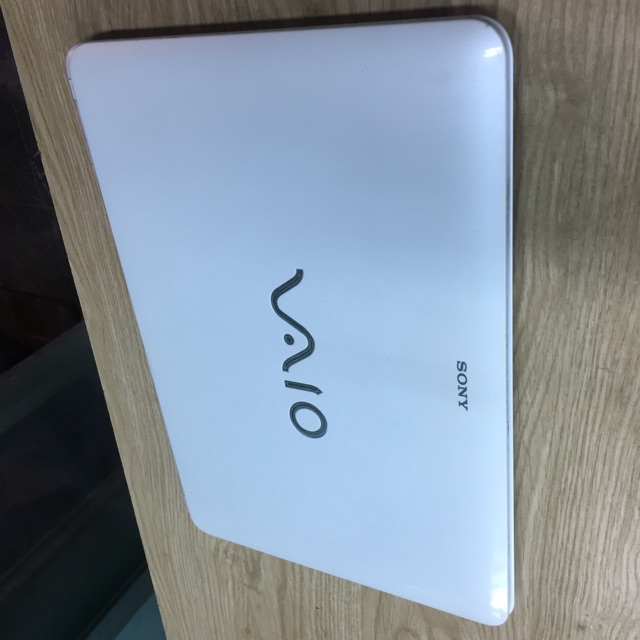 Chất Sony vaio  svf14 i3-3217u ram 4gb hdd 500gb màn 14 hd 4000 zin