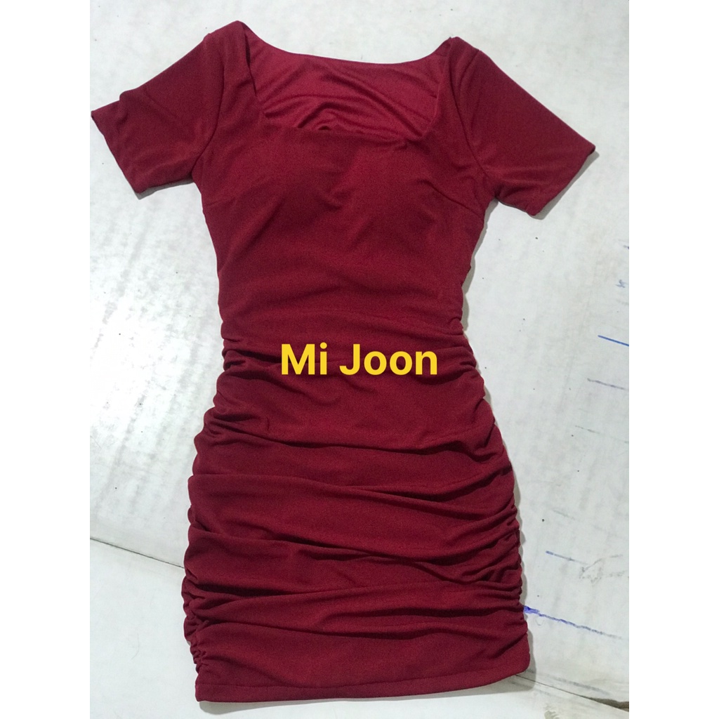 [ MI JOON ] đầm váy body cổ vuông 2 lớp lót tay ngắn có mút ngực nhún sườn 2 bên hở eo thân sau | WebRaoVat - webraovat.net.vn