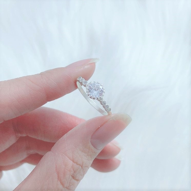 Nhẫn nữ bạc ta đính đá hình hoa mặt trời lấp lánh rất xinh - Trang sức bạc Evasilver